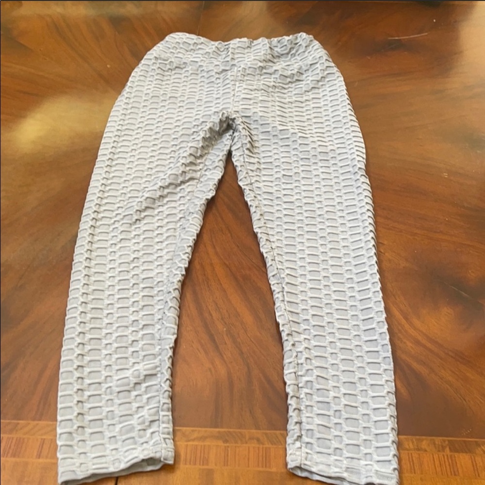 Amazon Essentials Booty Leggings small
